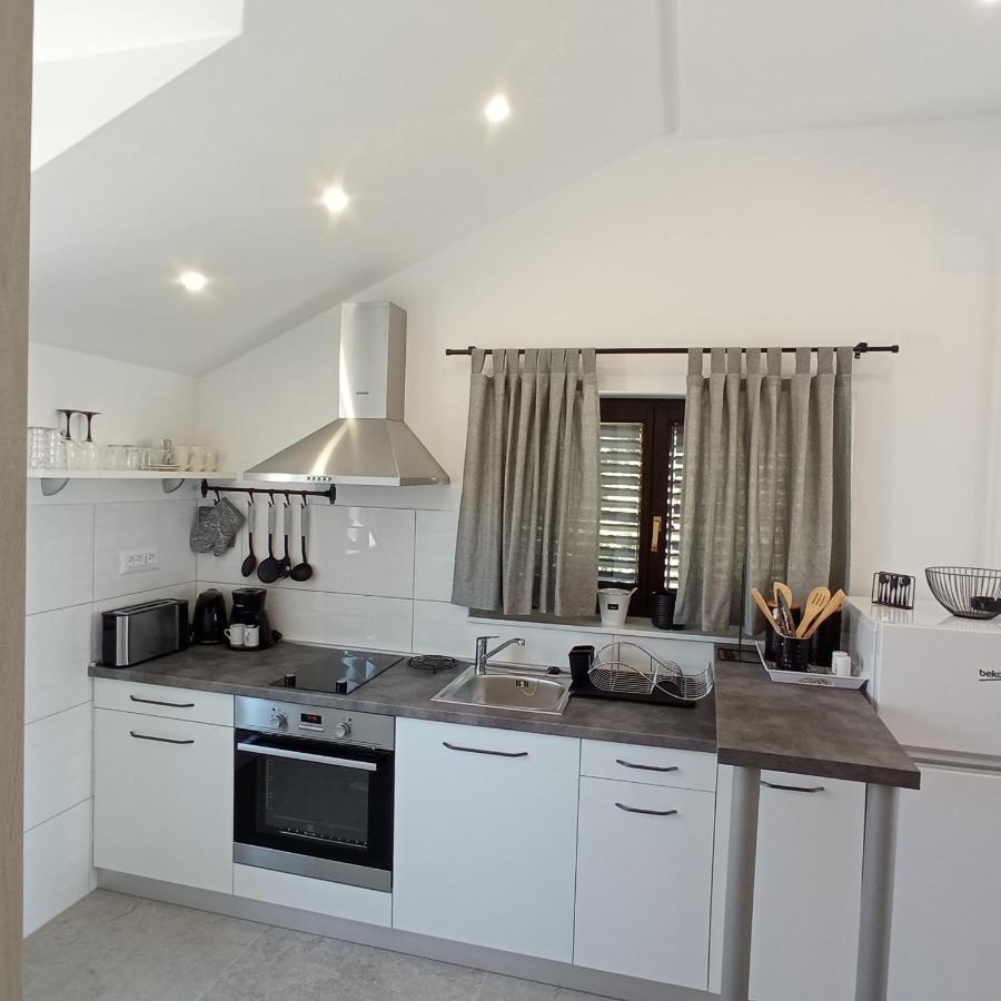 Apartments Lavanda - Free Parking And Grill 제제라 외부 사진