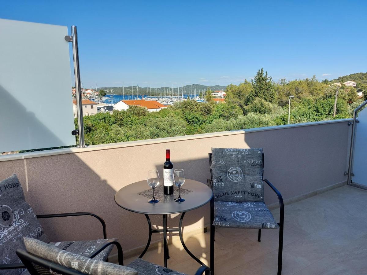 Apartments Lavanda - Free Parking And Grill 제제라 외부 사진