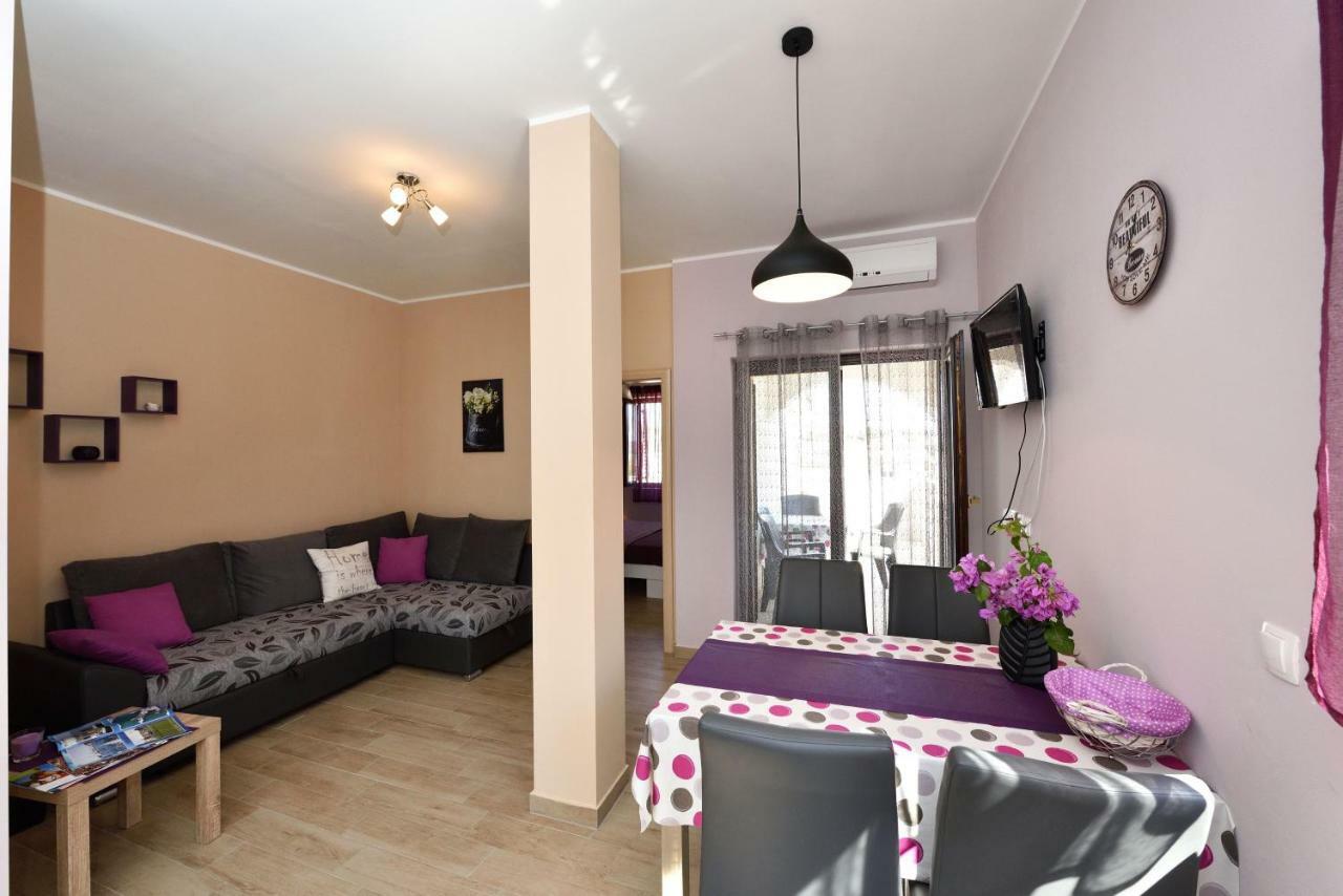 Apartments Lavanda - Free Parking And Grill 제제라 외부 사진